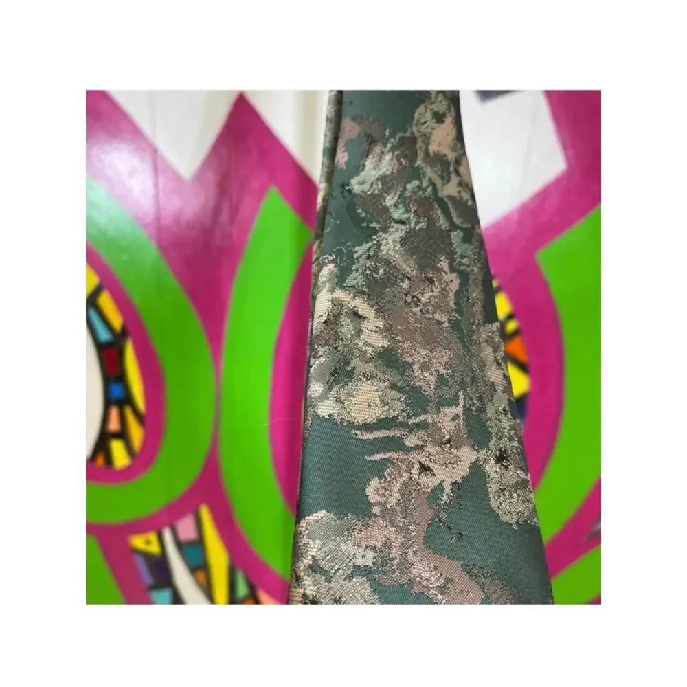 Oscar de la Renta, Abstract Patterned Tie. 3.5